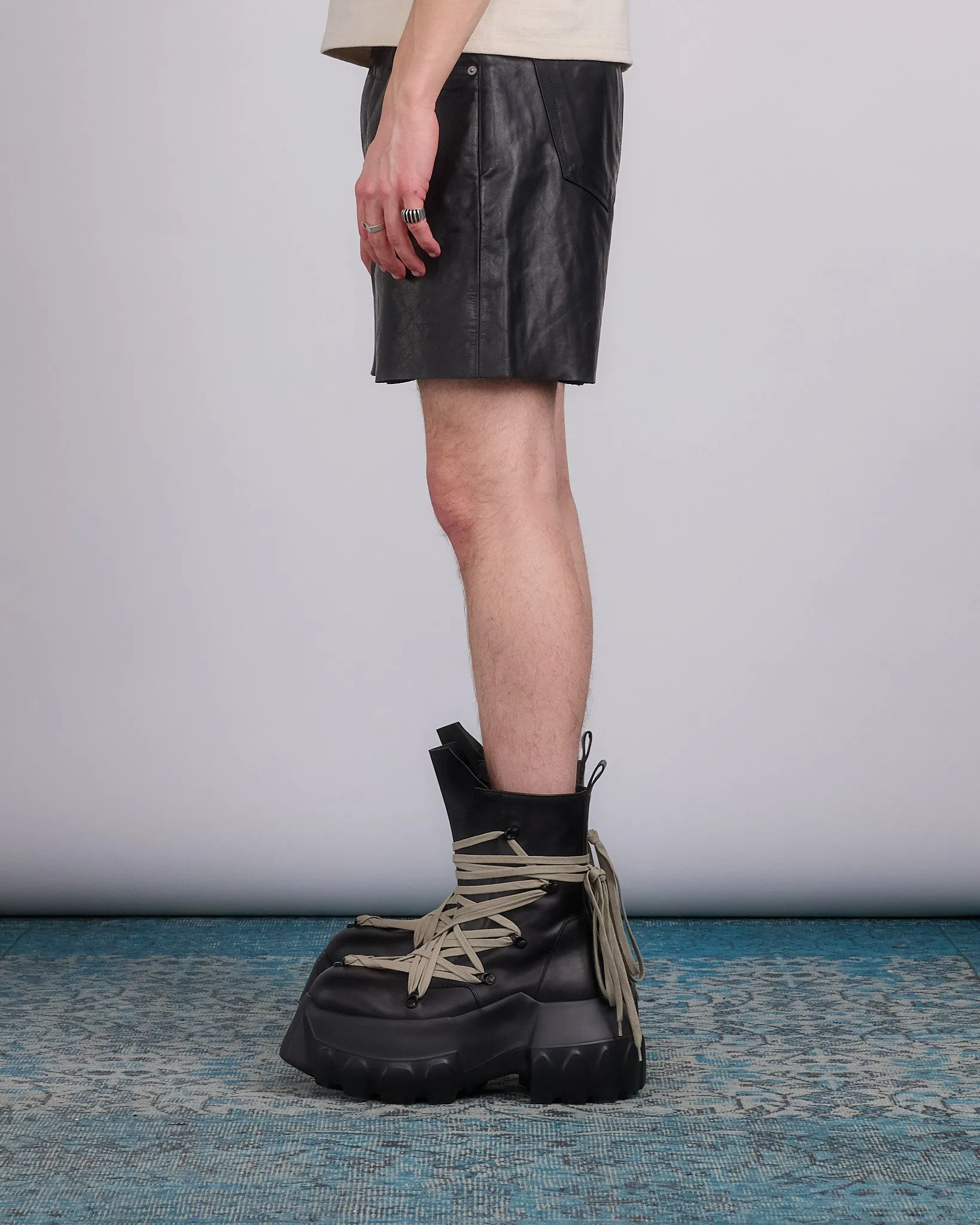 Rick Owens Geth Cutoff Short Sugar Leather Black